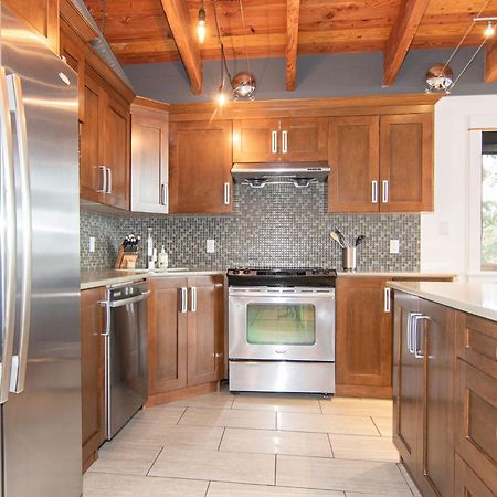 Mariner'S Loft - Salt Spring Island Apartment Ganges Exterior photo