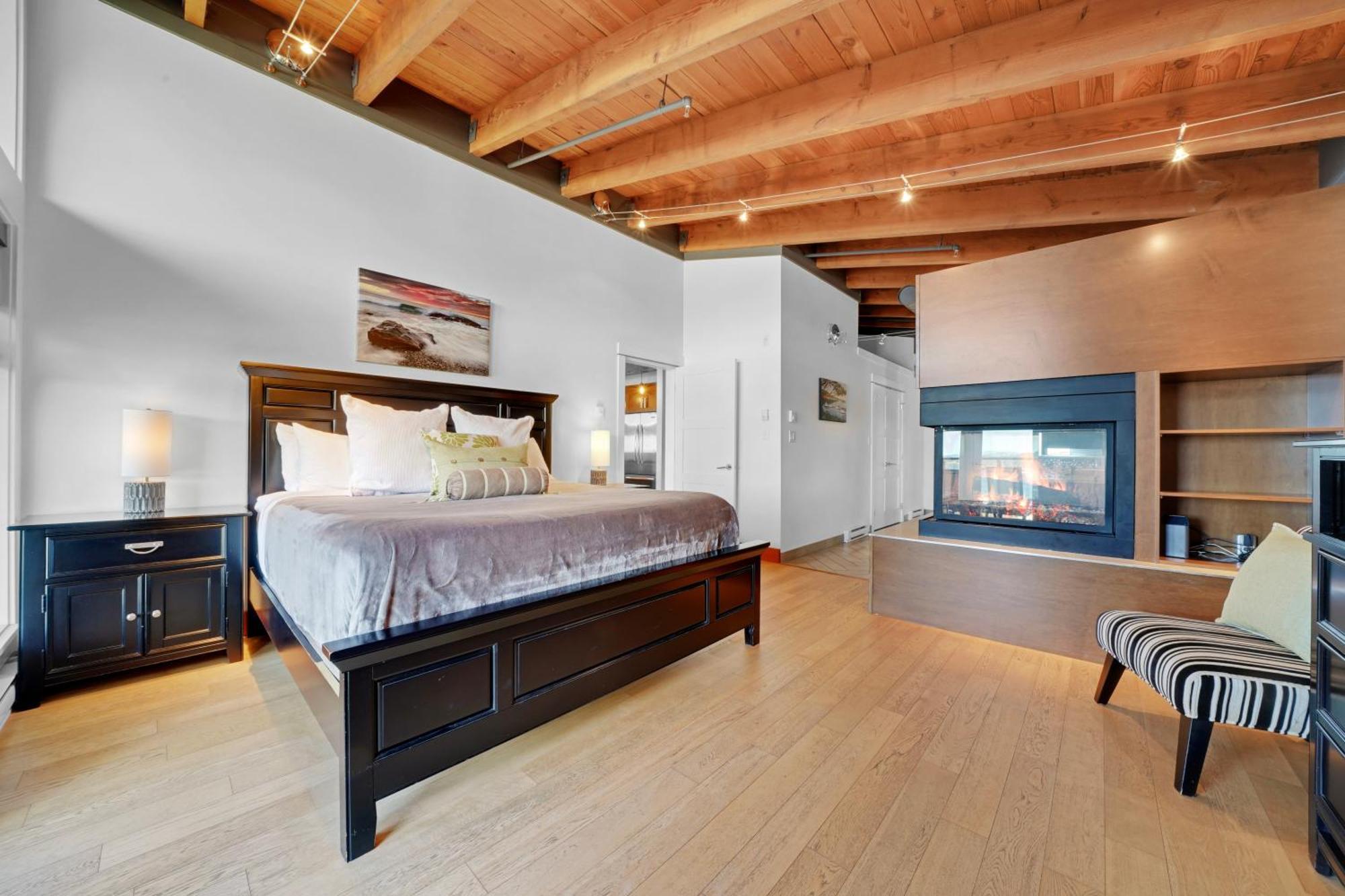 Mariner'S Loft - Salt Spring Island Apartment Ganges Exterior photo