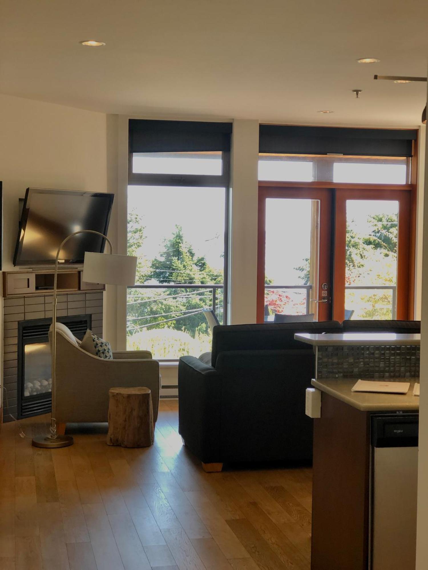 Mariner'S Loft - Salt Spring Island Apartment Ganges Exterior photo