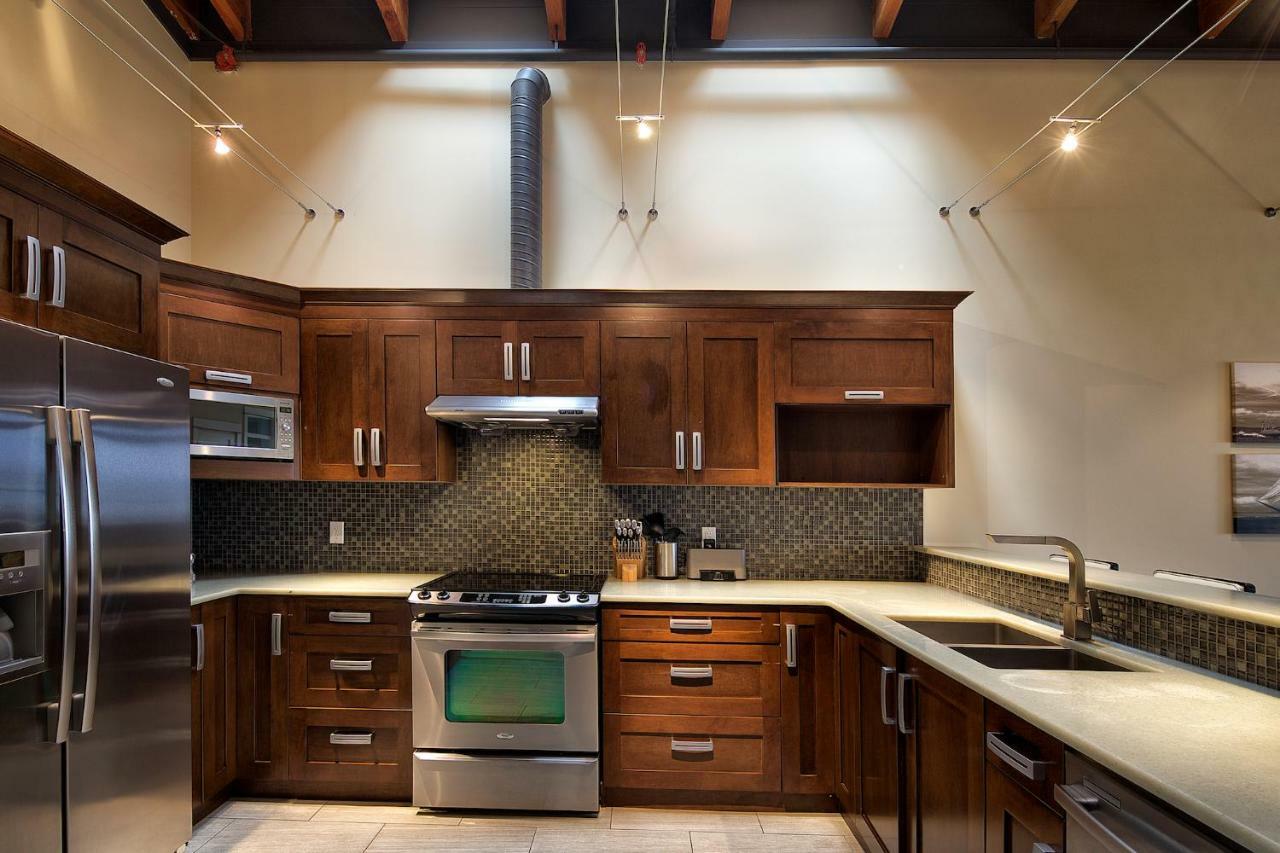 Mariner'S Loft - Salt Spring Island Apartment Ganges Exterior photo